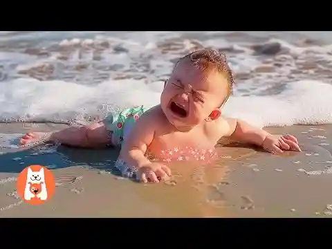 Si Te Ries Pierdes🤣Momentos Divertidos de Bebés en La Playa #3 | Videos de Risa