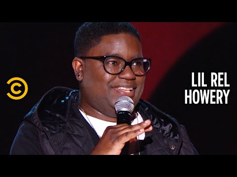 Getting Into a Fight with a Mom at Chuck E. Cheese - Lil Rel Howery